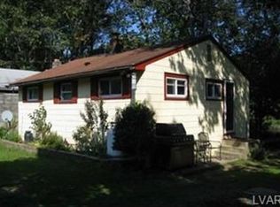 2323 Kovar Ln, Mount Bethel, PA 18343