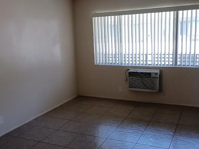 771 Spruce Ave #H — Photo 9