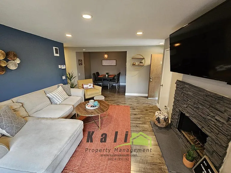 2920 Briarwood Rd #F5 — Photo 8
