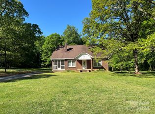 2231 Mount Olive Church Rd, Newton, NC 28658