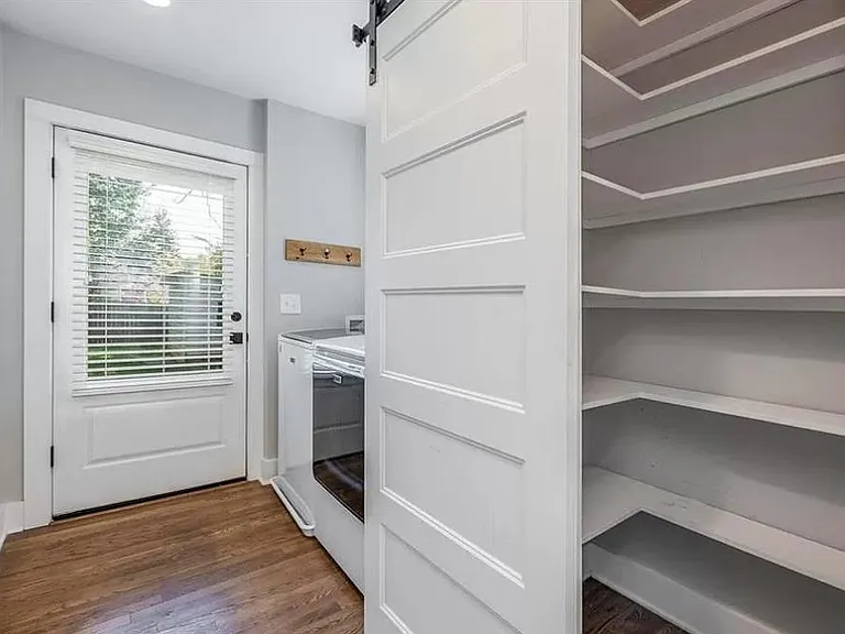 1159 Ewing Pl SW — Photo 10