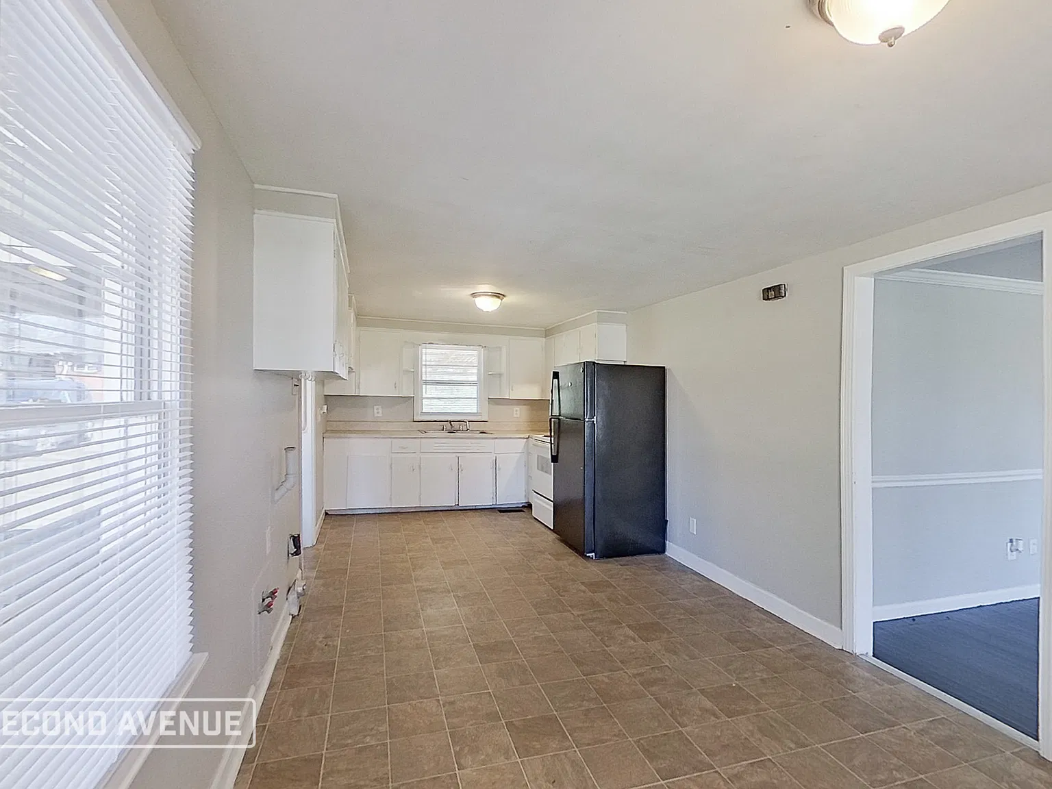 3 bed, 1.5 bath, 1166 sqft, $1,109 — Photo 4