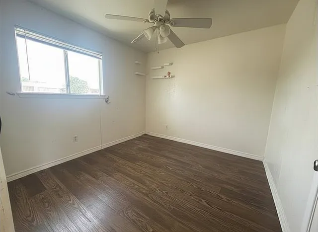 222 Craddock Ave — Photo 7