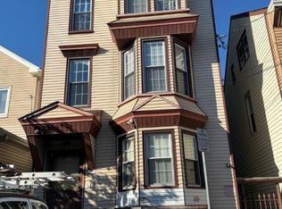 221 Walnut St, Newark, NJ 07105