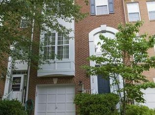 1245 Wild Hawthorn Way, Reston, VA 20194