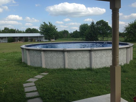 27' pool