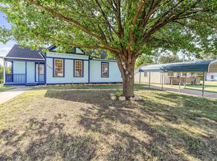 1103 N 3rd St, Salina, KS 67401