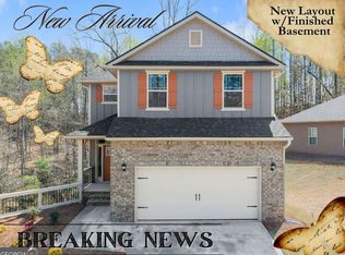 266 Magnolia Villas Dr, Cornelia, GA 30531