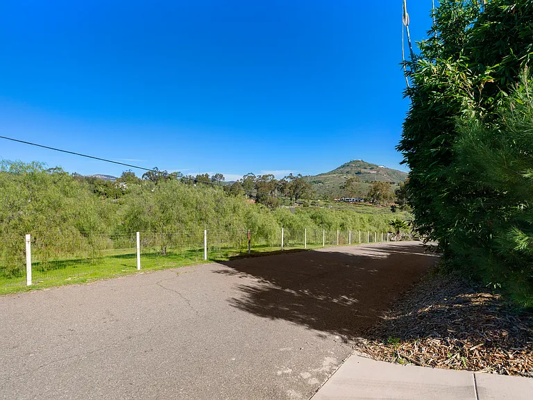 3605 1/2 Fortuna Ranch Rd — Photo 52