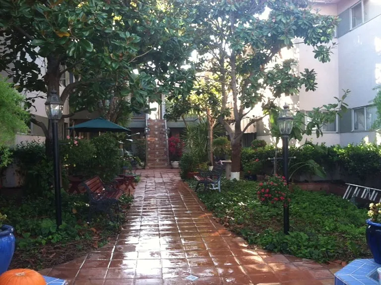 Trolley Park — Photo 31