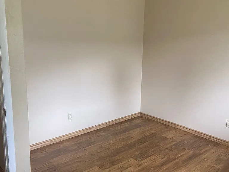 1611 Cottonwood Dr — Photo 17