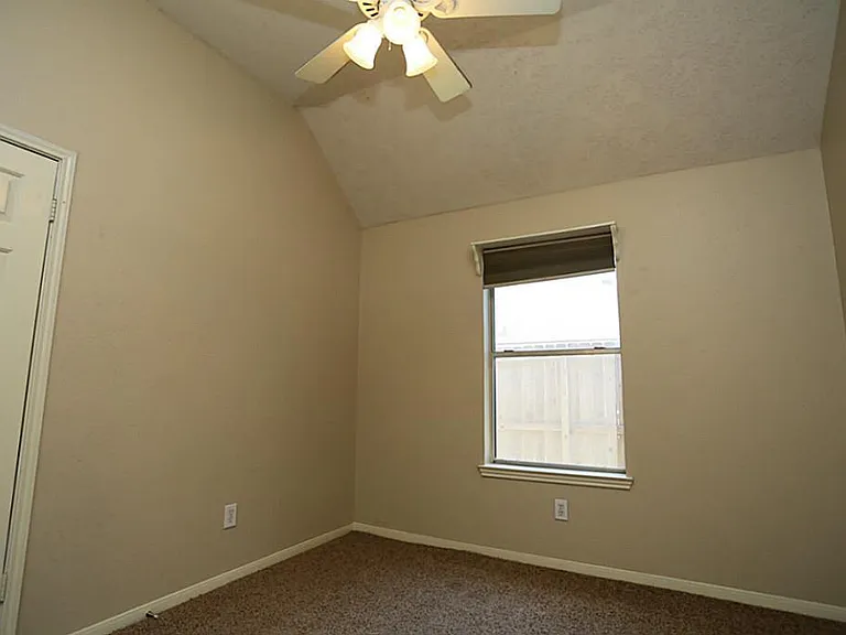 1718 Calmar Dr — Photo 18