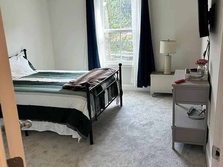 Second bedroom