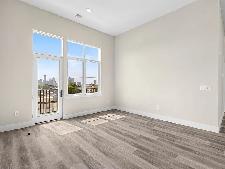 Central 70 Lofts — Photo 31