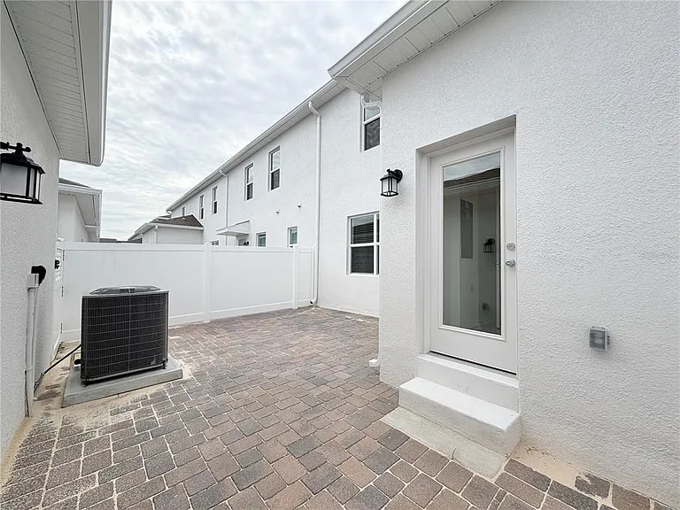 2132 Rider Rain Ln — Photo 17