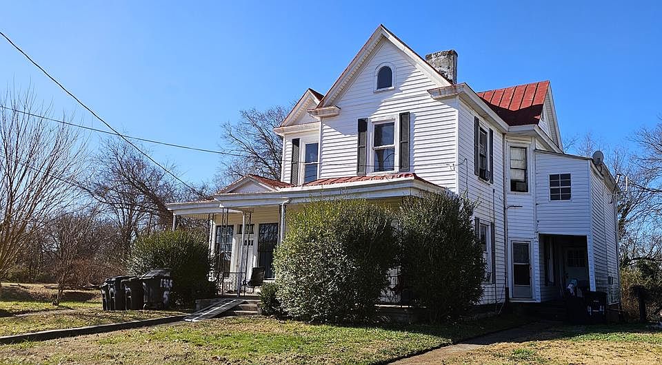 1st image of 1325 N Main St