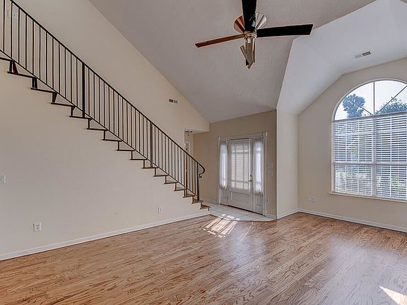 5th image of 1851 Richmond Ln