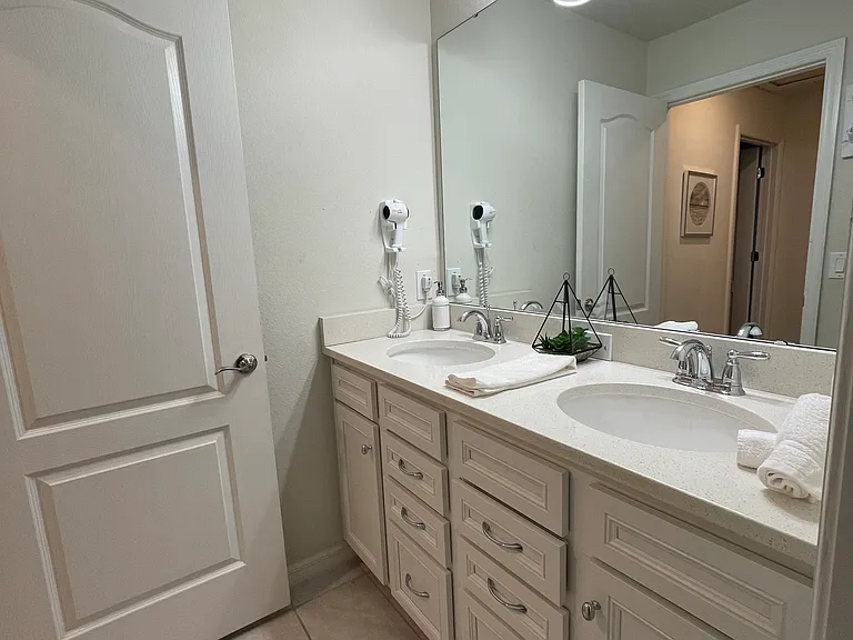 5548 Misty Oak Cir — Photo 23