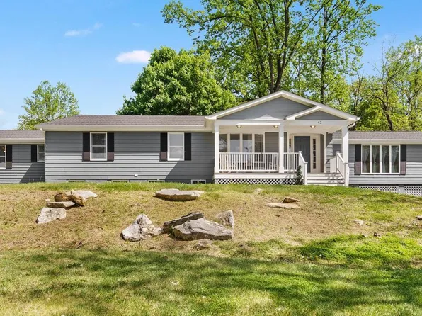 42 Together Dr, Inwood, WV 25428