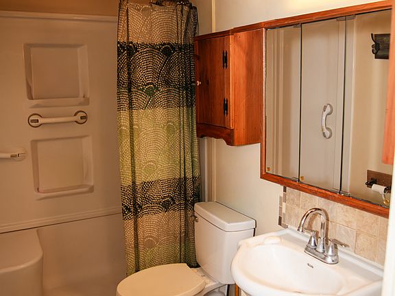 5th image of 13610 137th Ave W