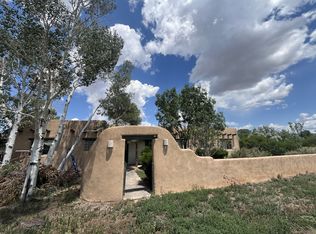 120 Los Cordovas Dr, Ranchos De Taos, NM 87557