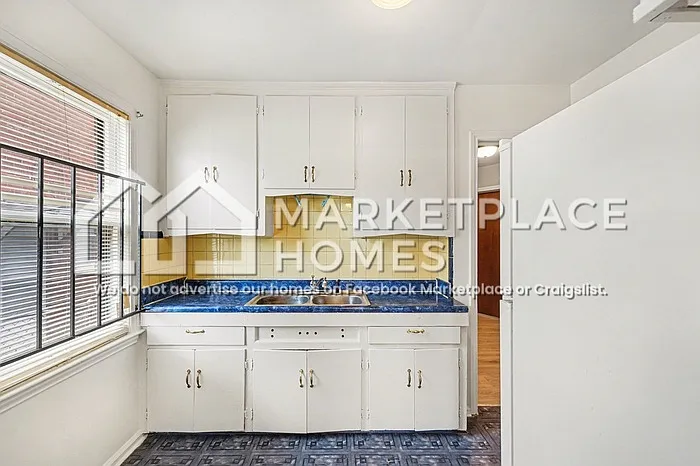 9917 Sussex St — Photo 9