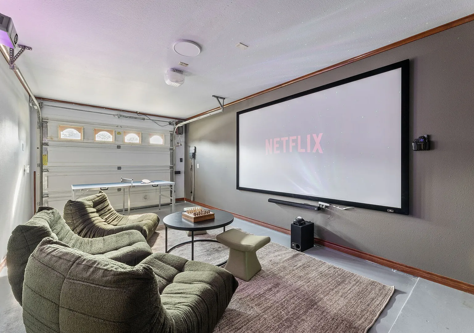 Golf-Side Luxe Escape Sleeps 14 Hot Tub & Theater — Photo 3
