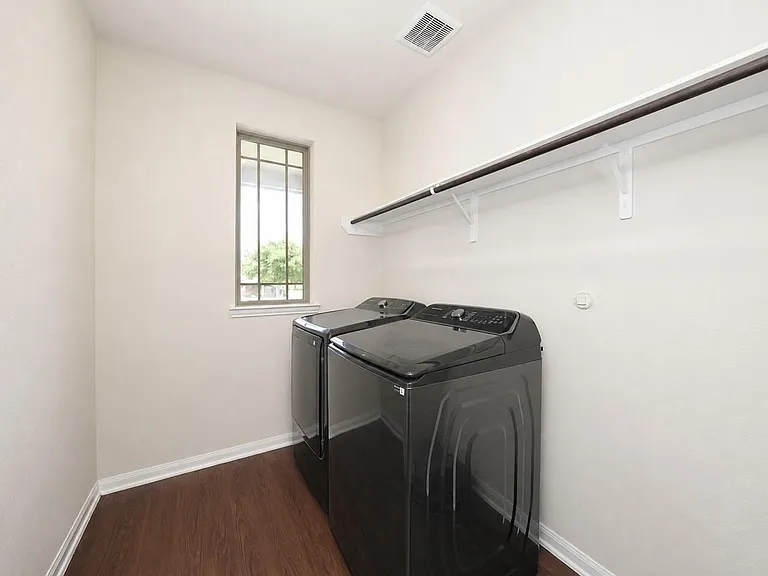 8007 Lehman Rd — Photo 12
