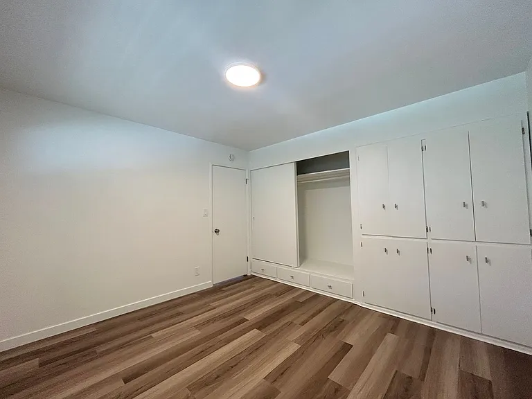 Village Vista Apartments — Photo 70