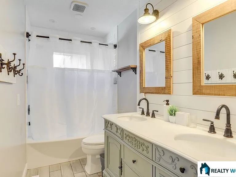 5206 Melrose Ave — Photo 10