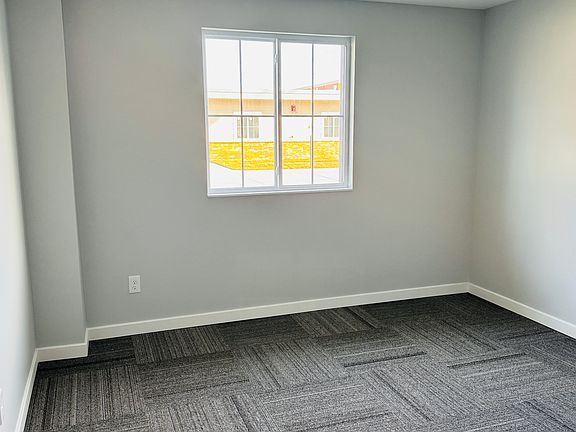 4th image of 1100 N Baltimore Ave #5
