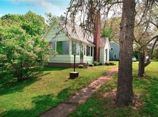 198 Moseley Rd, Fairport, NY 14450