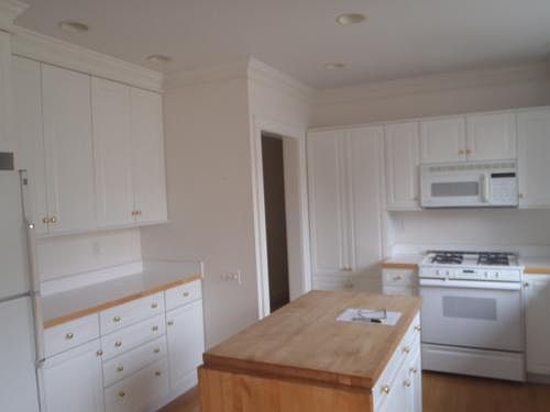 3rd image of 1020 W 6th St APT 2