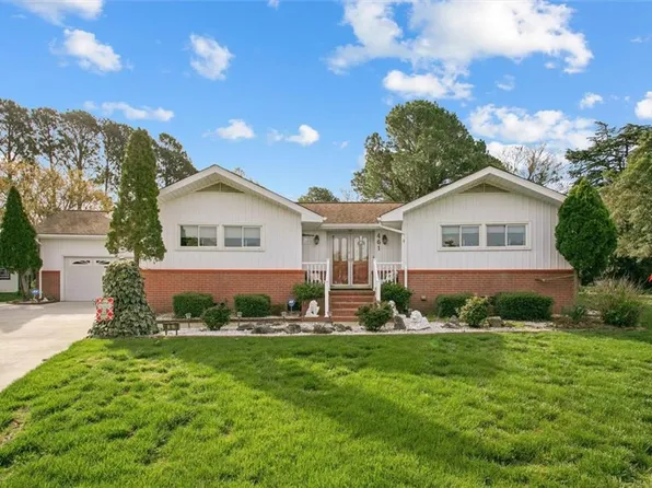 461 Elizabeth Lake Dr, Hampton, VA 23669