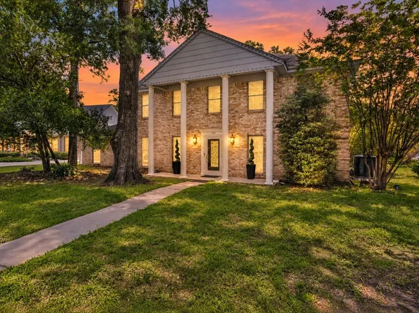 520 Beauregard Dr, Conroe, TX 77302