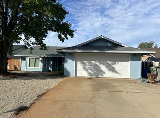 1964 Trumpet Dr, Redding, CA 96003