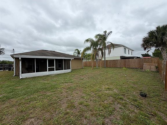3rd image of 3426 NW 38th Ave