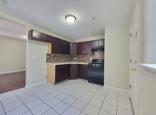 96 Eaton Pl #22E, East Orange, NJ 07017