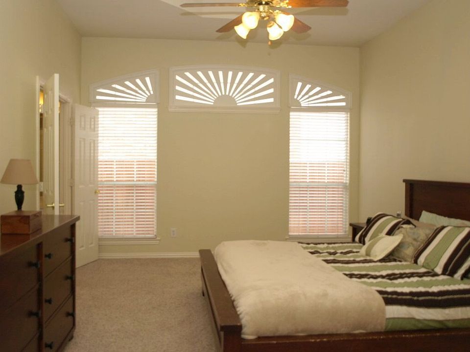 1st image of 12012 Alexandria Dr