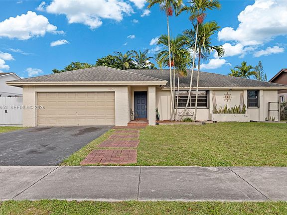 2nd image of 29785 SW 164th Pl