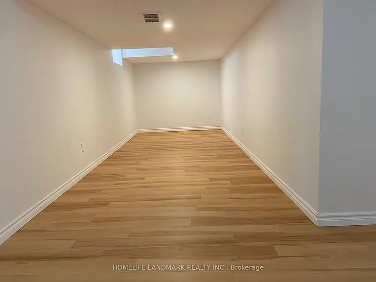 7 Meyer Ave — Photo 10