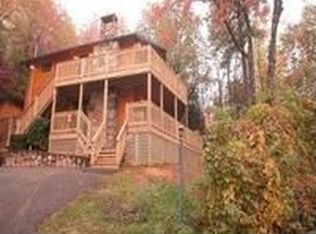 2123 Luzerne Dr, Gatlinburg, TN 37738