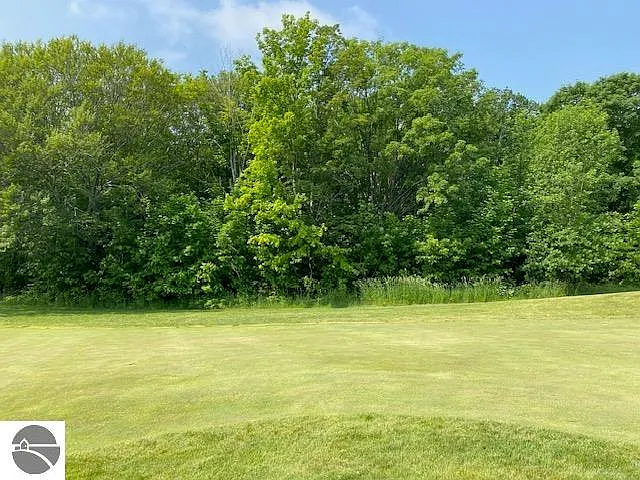 8 Mooney Way photo 1