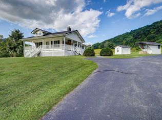 129 Burbank Rd, Roan Mountain, TN 37687