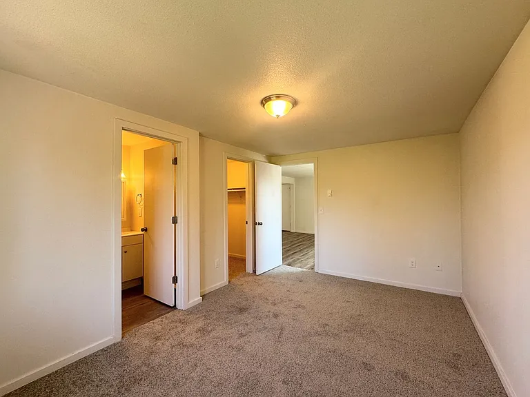 North Highland Court — Photo 38