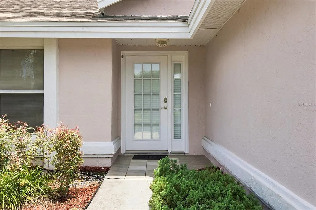 3 bed, 2.0 bath, 1436 sqft, $2,700 — Photo 3