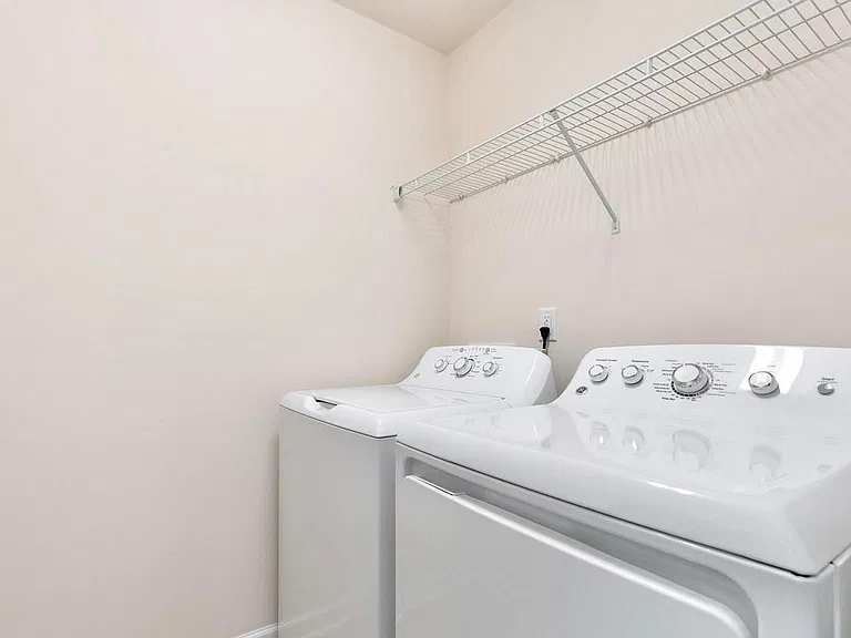 215 Brier Crossings Loop — Photo 8