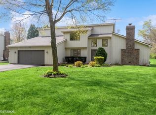 28W777 Townline Rd, Warrenville, IL 60555