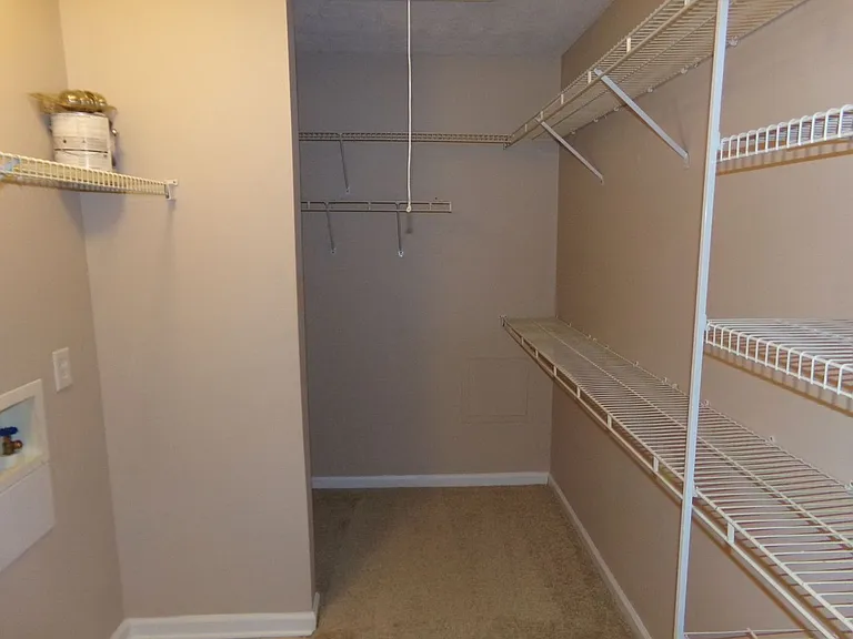 100 Christopher Ct — Photo 14
