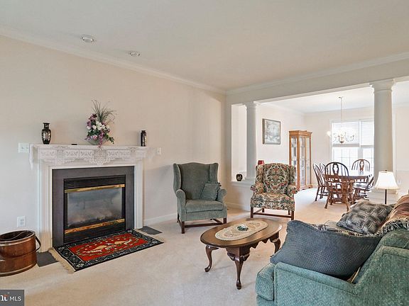 5th image of 19113 Silver Maple Ct